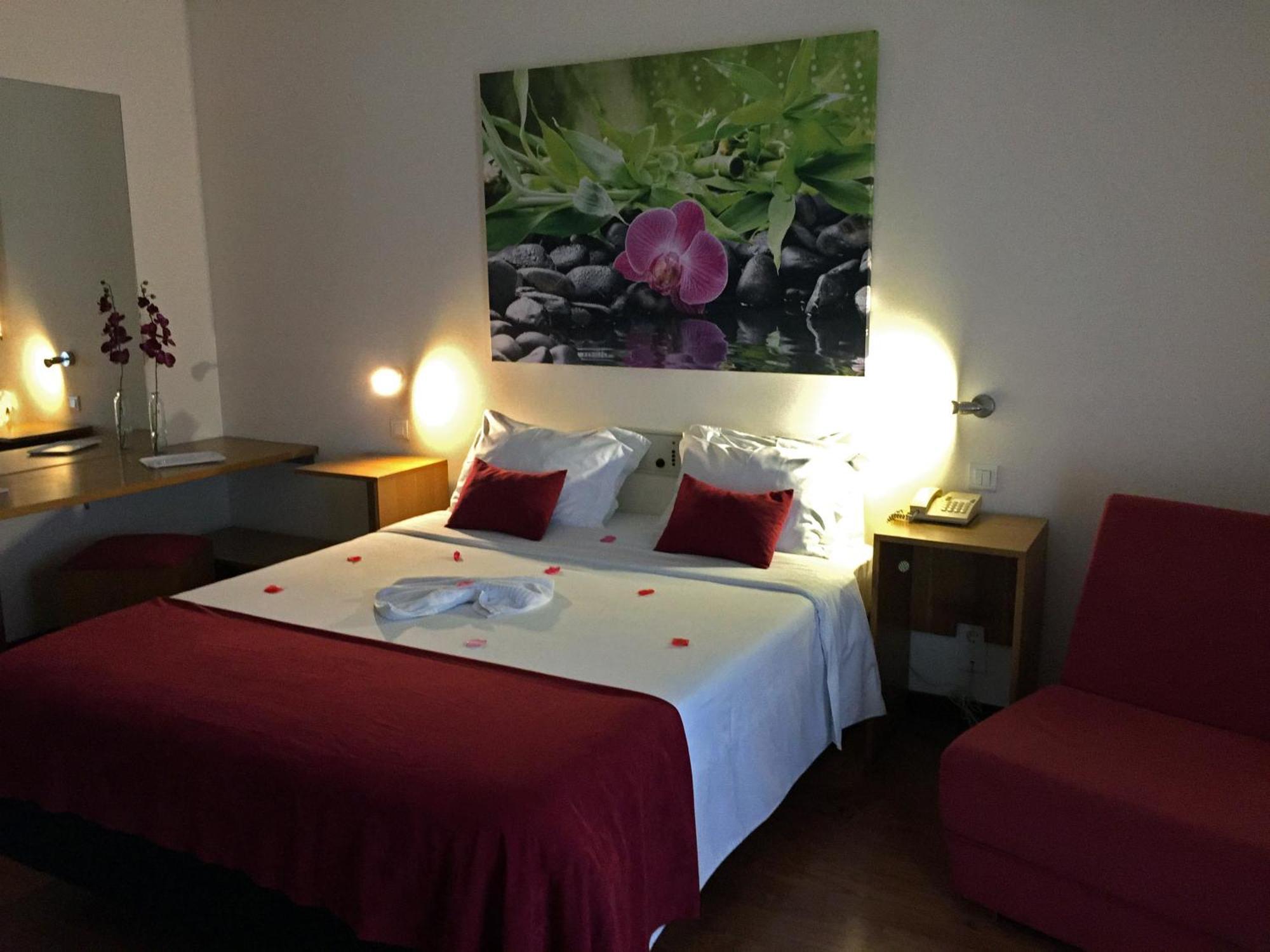 Hotel Eco Salvador Geres Buitenkant foto