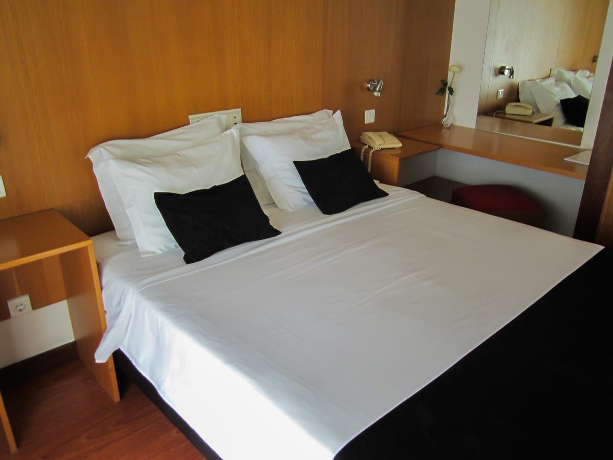 Hotel Eco Salvador Geres Buitenkant foto